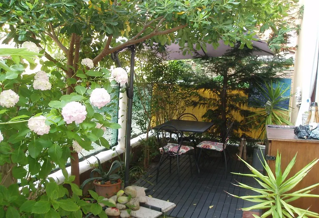 Perla B&B-1